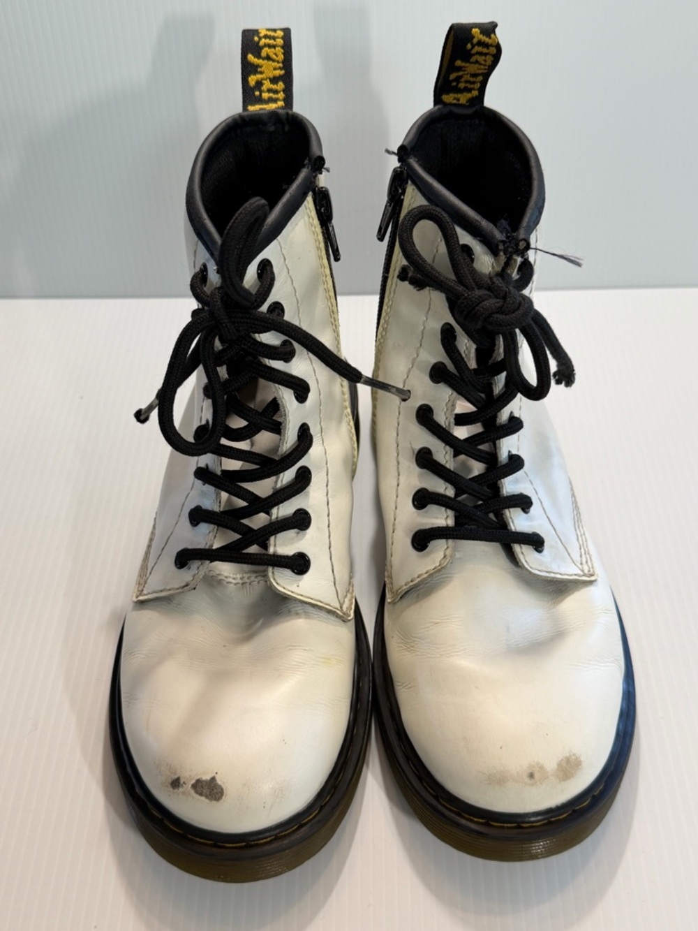 Dr. Martens White Side Zip-Up, Size Women’s 5 (36)